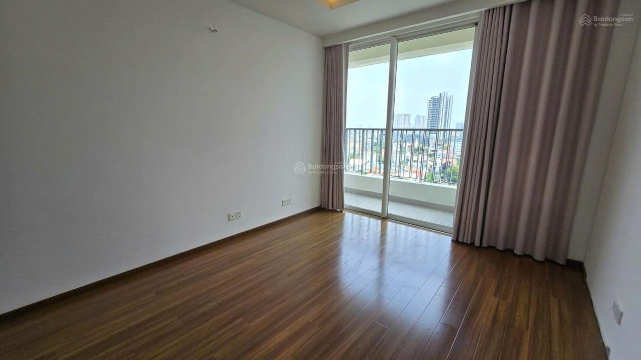 Exclusive 2-Bedroom Apartment with Basic Interior in Thao Dien Pearl, 105.2 sqm with Stunning River View, 28 Million VND/Month - Image 2