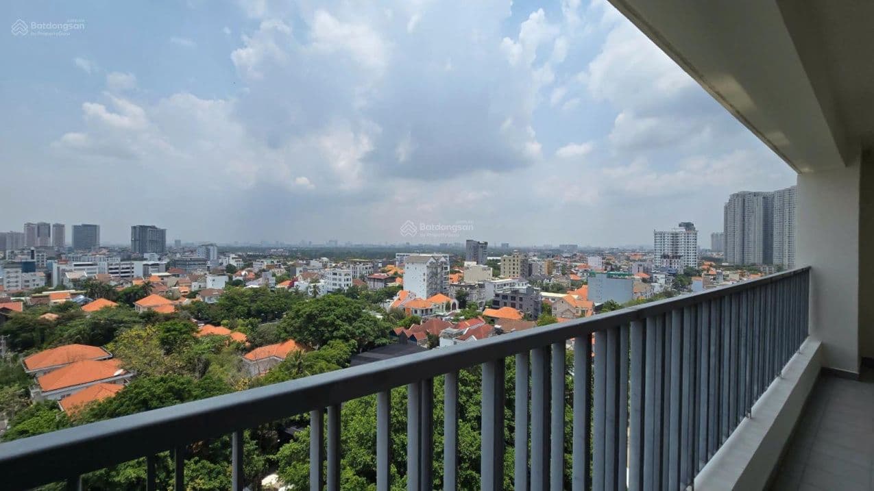 Exclusive 2-Bedroom Apartment with Basic Interior in Thao Dien Pearl, 105.2 sqm with Stunning River View, 28 Million VND/Month - Image 5