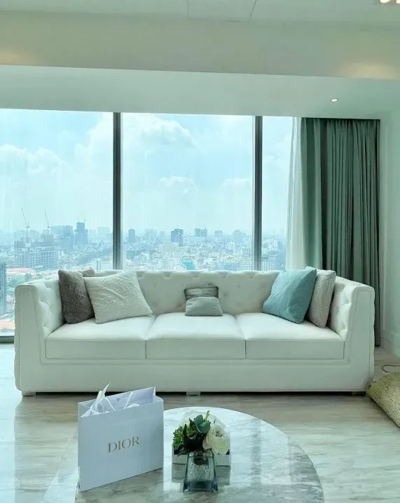 For Rent: 2-Bedroom Apartment at Vincom Center Dong Khoi, 165m2 with Notre-Dame Cathedral View - Photo 3