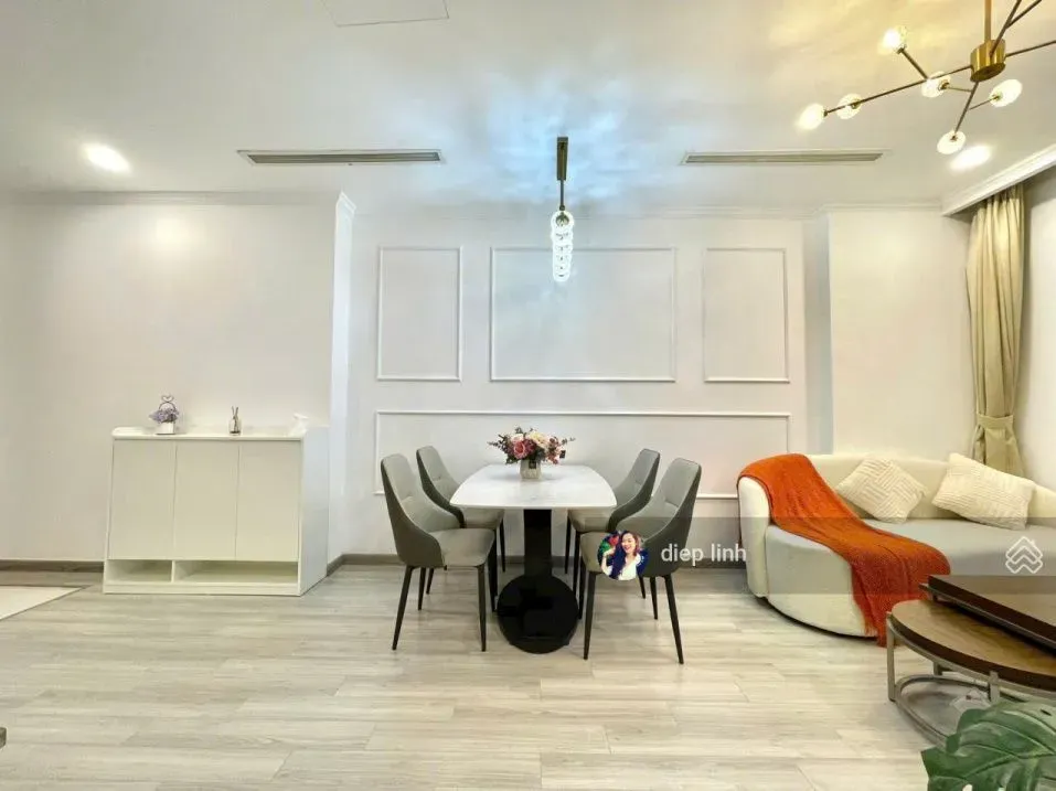 For Rent: Centre Park 1BR 53m2 Newly Decorated with River View - Photo 1