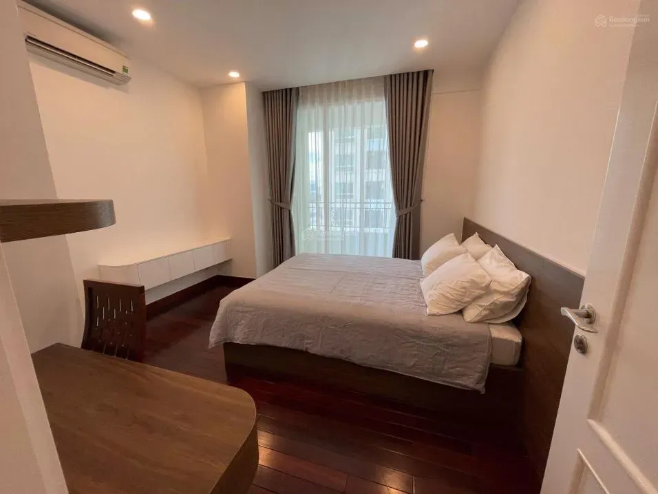 For Rent: The Manor 3BR 157m² River View Apartment with High-End Furniture - Photo 6