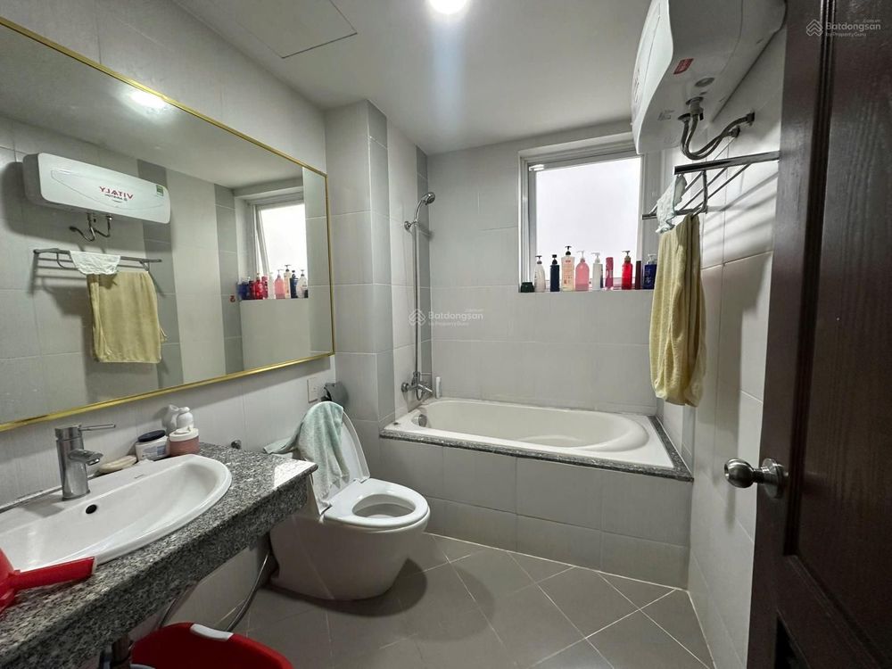 For Rent: Riverside Residence 2BR 82m² Fully Furnished 5th Floor 20 Million - Photo 10