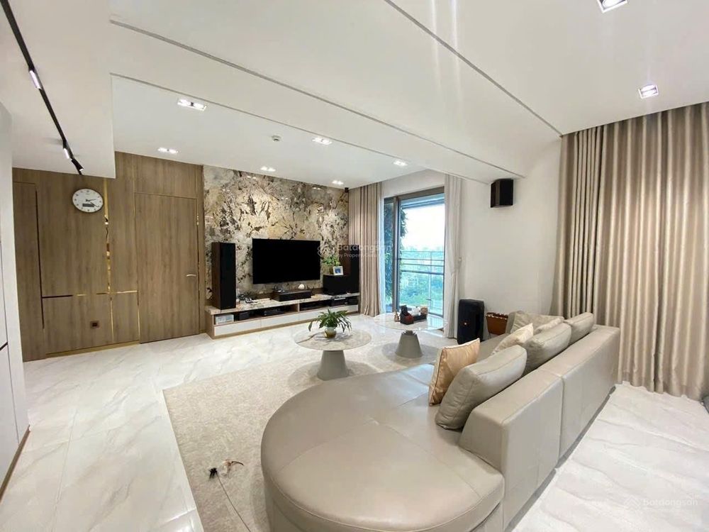 For Rent: The Peak Midtown 4BR 210m² Fully Furnished Luxury Apartment with River View — 140 Million/Month - Photo 1