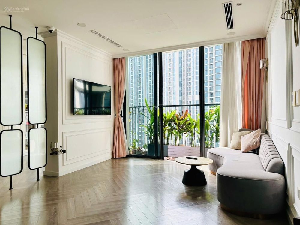 For Rent: Eco Green Sài Gòn Apartment, 2BR 80m², High-End Neoclassical Furnishing, 25 Million - Photo 1