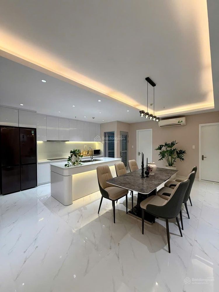Grand View Apartment for Rent – 3BR 147m² Premium Furniture, Long Balcony, Open View – 30 Million - Photo 1