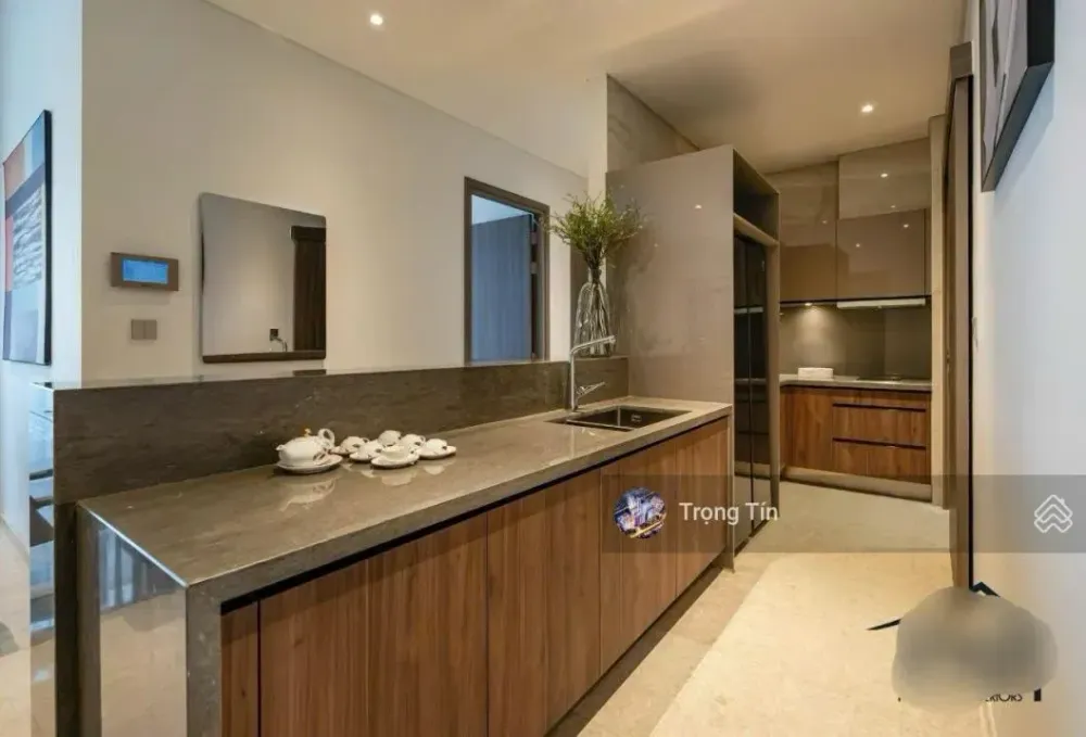 For Rent: 4-Bedroom Penthouse at Ha Do Centrosa, District 10 with District 1 View - Photo 3