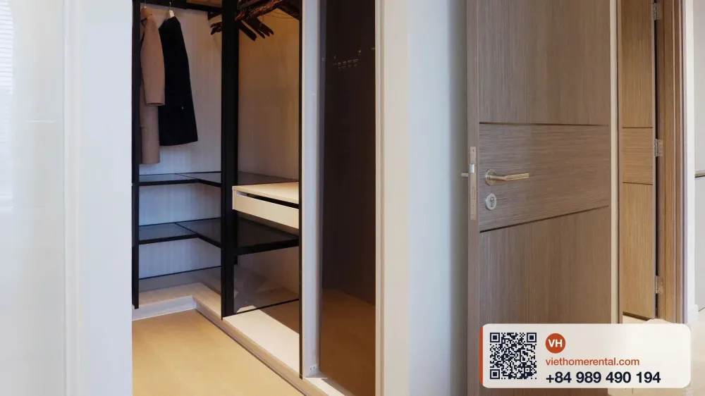 Opera Metropole 2-Bedroom Apartment for Rent in Thu Thiem - Photo 2