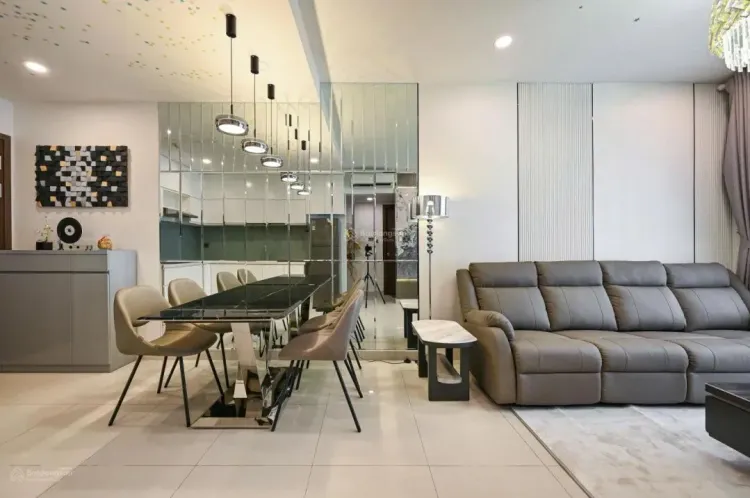 2BR 1BA Apartment for Rent at Saigon Royal 60m² Brand New Furniture - Photo 3