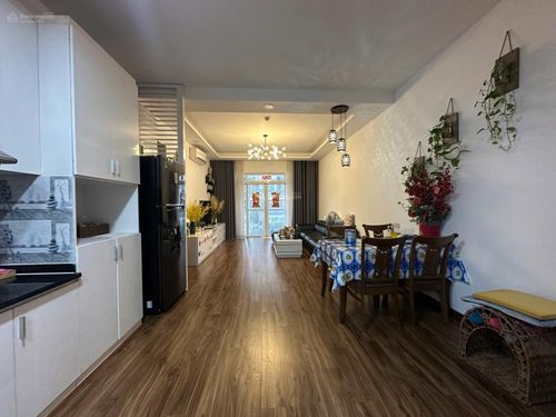 出租 Riverside Residence 两居室 82平米 家具齐全 5楼 2000万越南盾