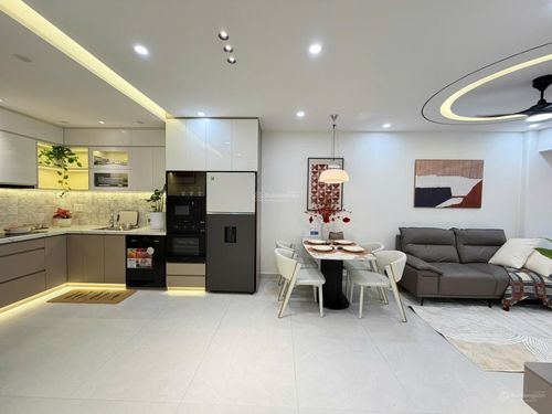出租：Scenic Valley 3房 110m² 家具齐全 月租2400万越南盾