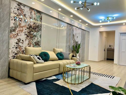 Grand View 公寓出租 – 3房 118m² 家具齐全，中层楼内景视野 – 2500万